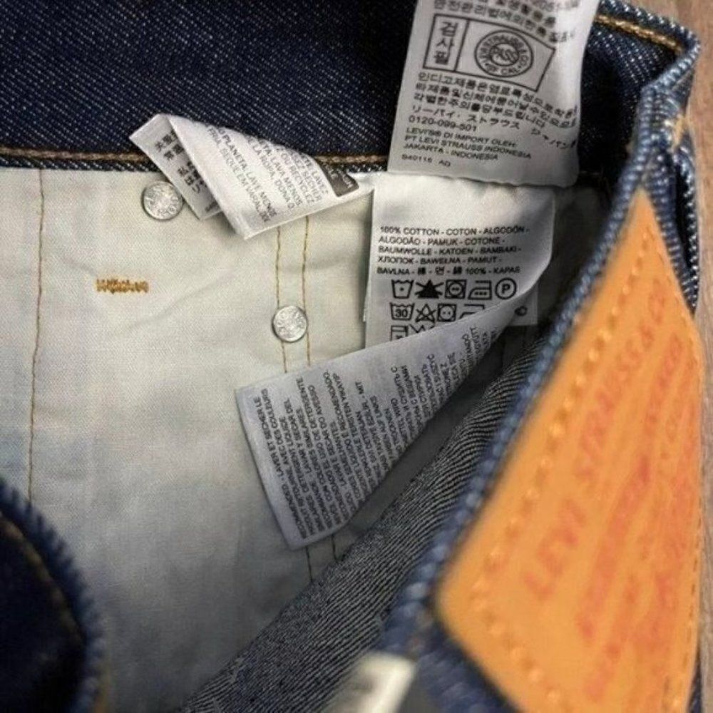 Levi's 501 Straight Leg Jeans Size 24x32 - Picture 8 of 10